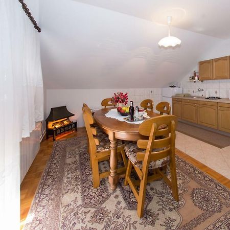 Appartamento Apartman Dubravcic Otočac Esterno foto